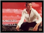 jeansy, Dominic Purcell, biała koszula