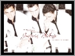 Joaquin Phoenix, biały strój