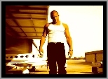 Vin Diesel, biała koszulka